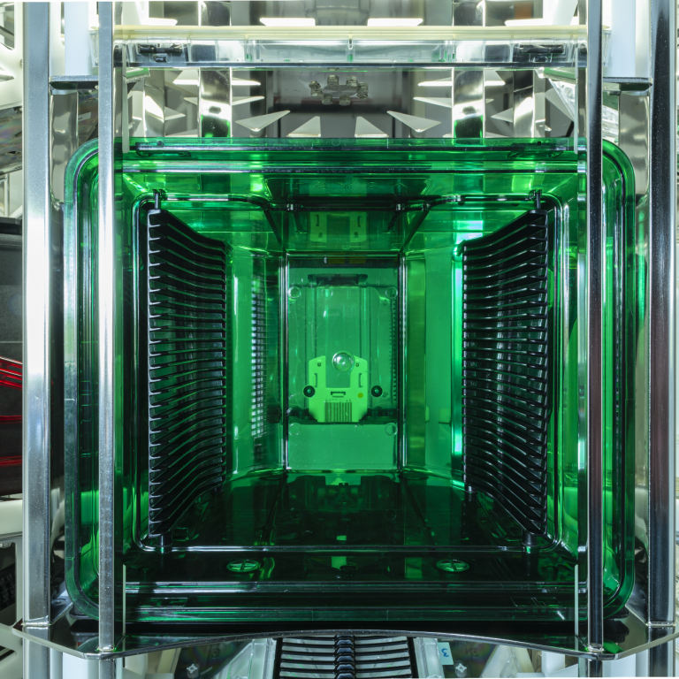 Bild einer FOUP / FOSP Wafer Carrier Reinigung in der Halbleiterfertigung und MEMS-Produktion - TSE Systeme Bild einer FOUP / FOSP Wafer Carrier Reinigung in der Halbleiterfertigung und MEMS-Produktion - TSE Systeme